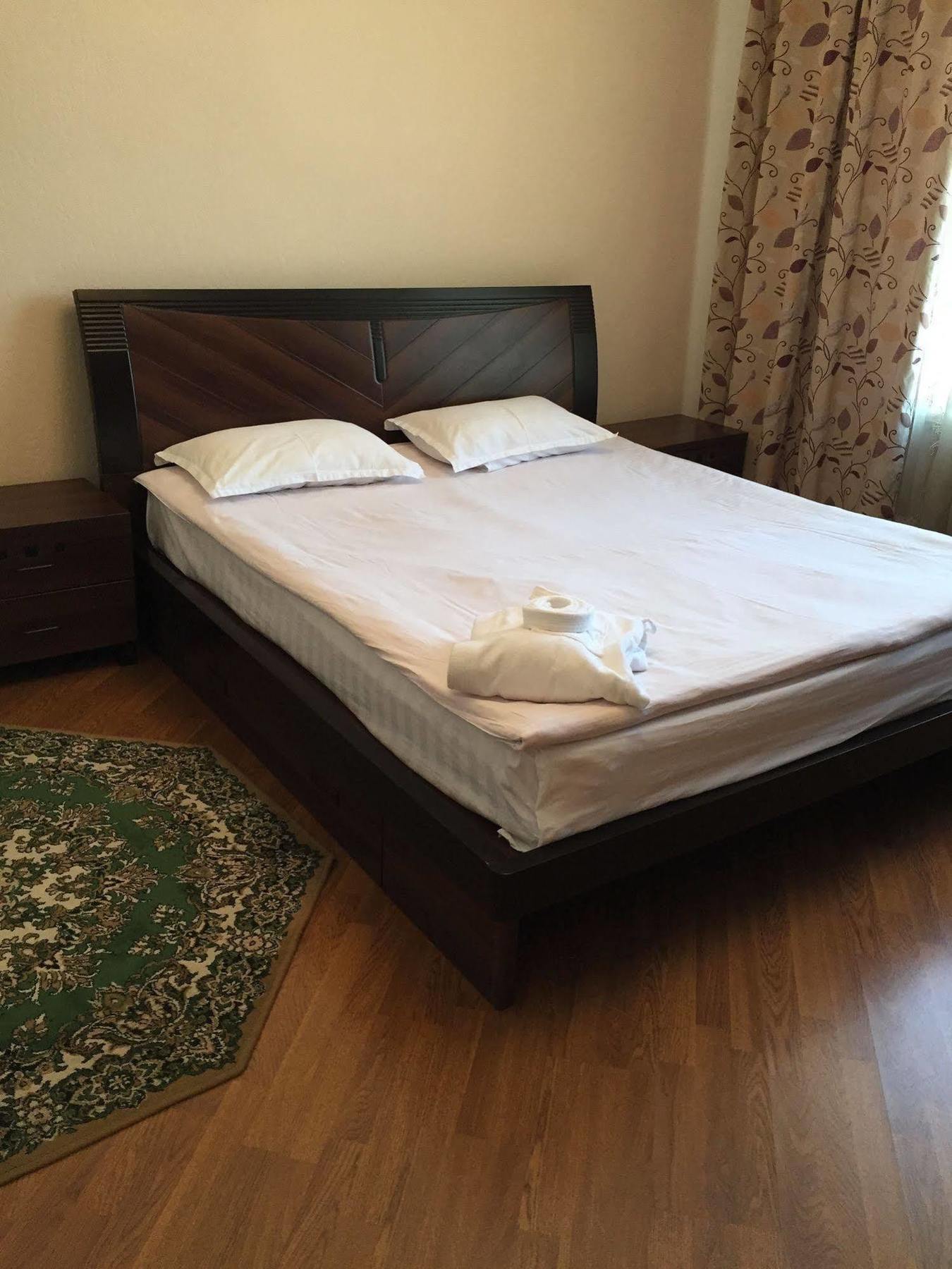 Rise Hotel Almaty Luaran gambar
