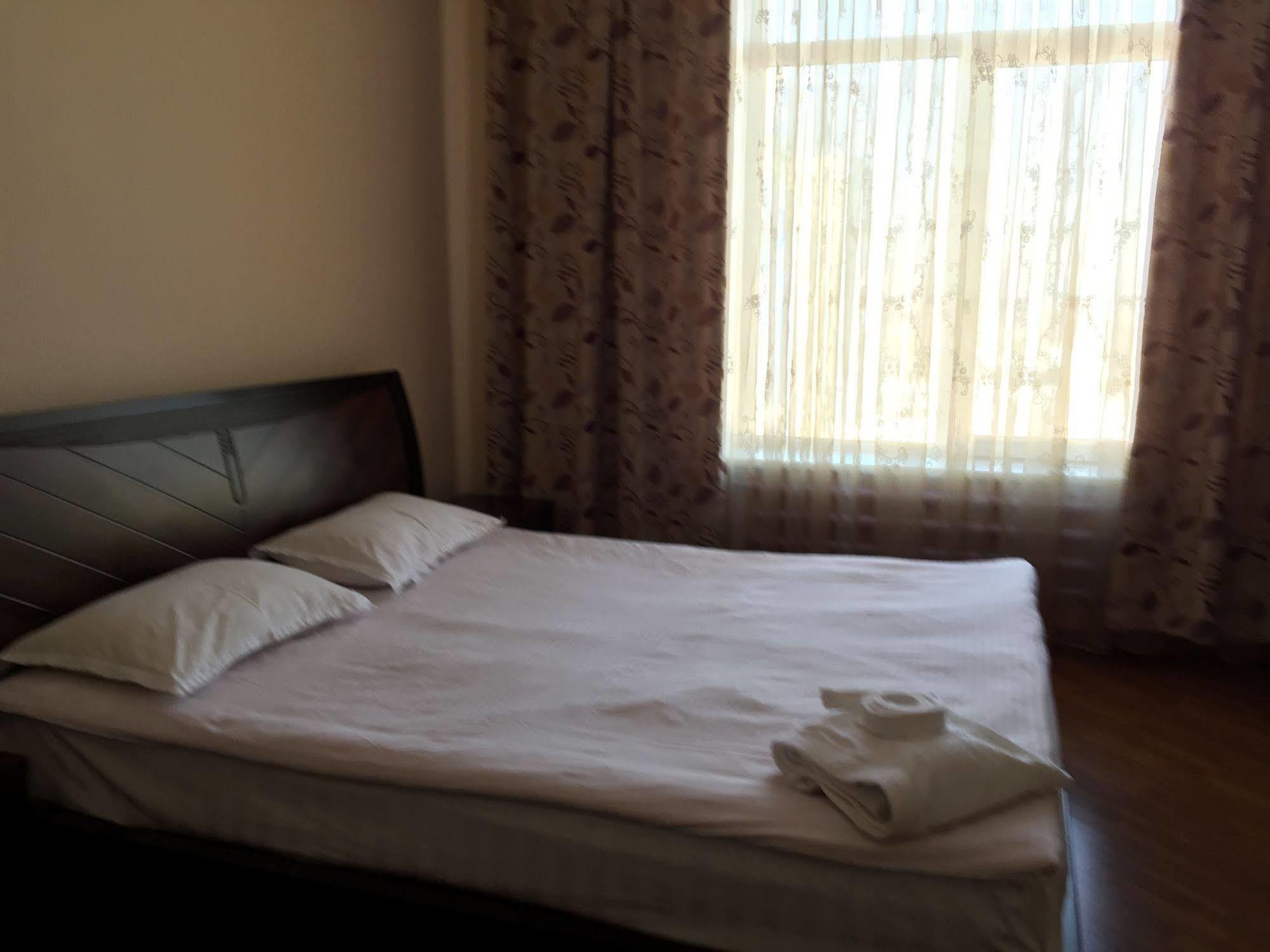 Rise Hotel Almaty Luaran gambar