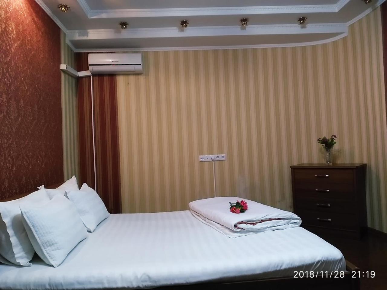 Rise Hotel Almaty Luaran gambar